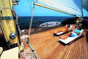 OFELIA -  Sunlounge on deck
