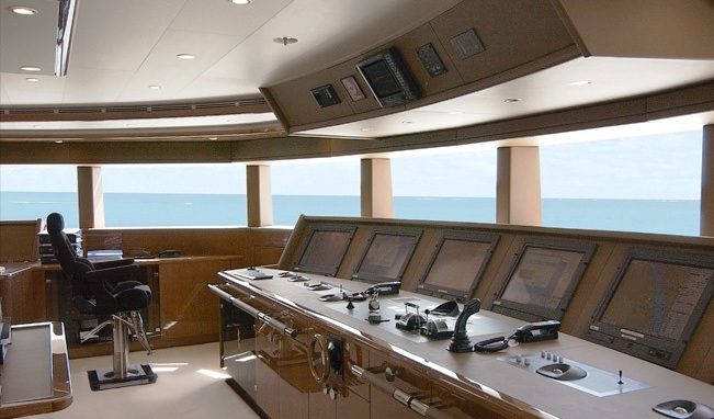 Oceanco Motor Yacht ALFA NERO - The Bridge