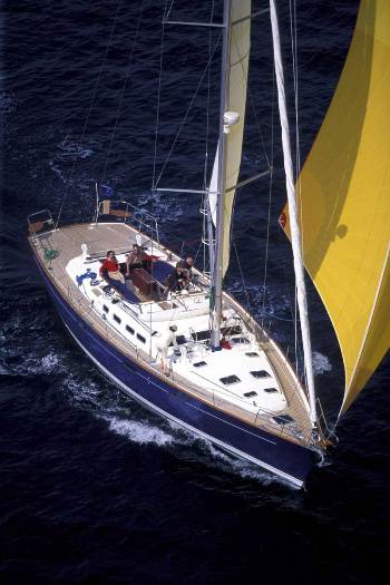 SY SEA STAR -  With Spinaker