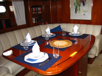 Sail Yacht ALINA -   Dining Table 2