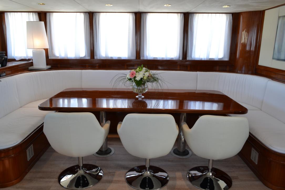 Sail Yacht DVI MARIJE - Salon Dining