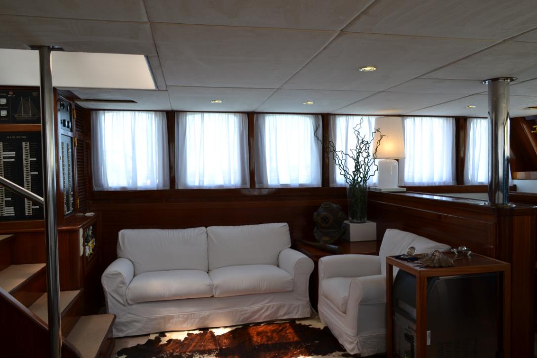 Sail Yacht DVI MARIJE - Salon Seating