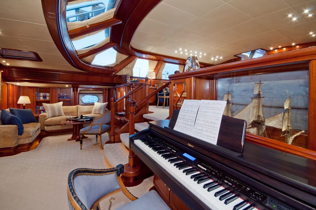 Charter Sailing Yacht HYPERION for St Barth Bucket in the Caribbean