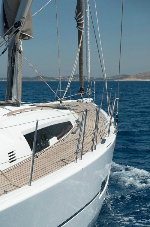 Sail Yacht MIMOSA - Side deck