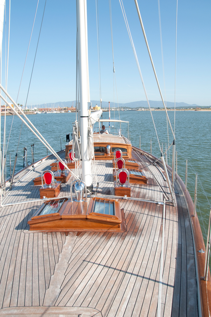 Sail Yacht WINDROSE -  Deck