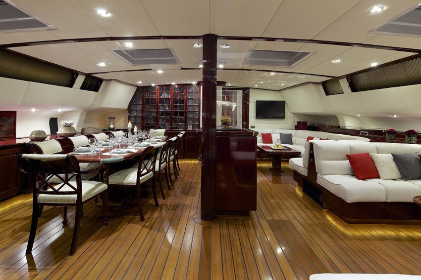 Sail yacht ALLURE -  Lower Salon