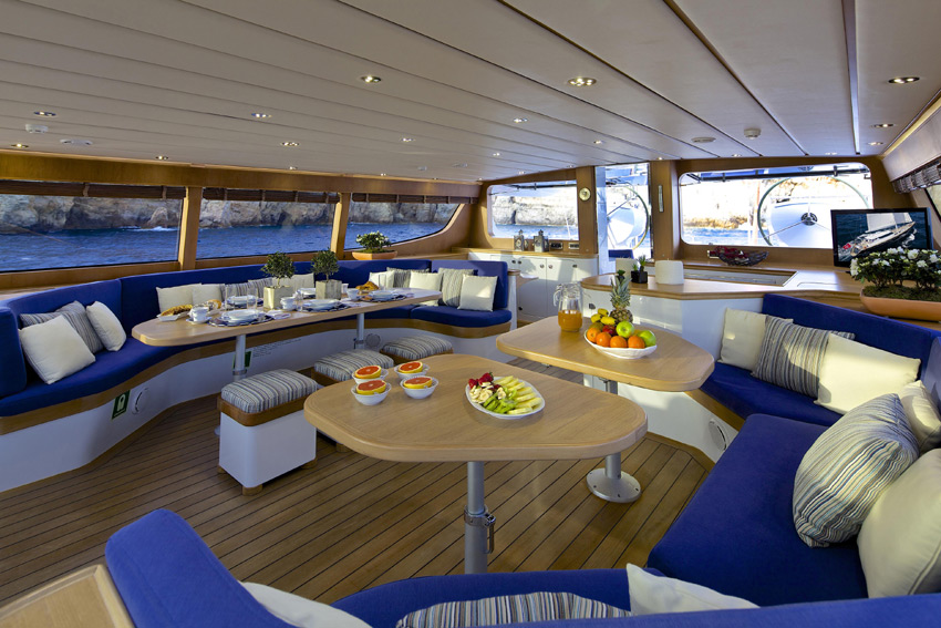 Sail yacht ALLURE -  Salon Seating