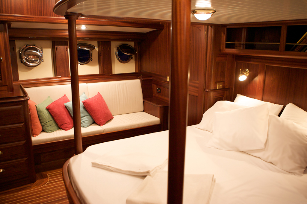 Sail yacht ILIOS -  Master Cabin