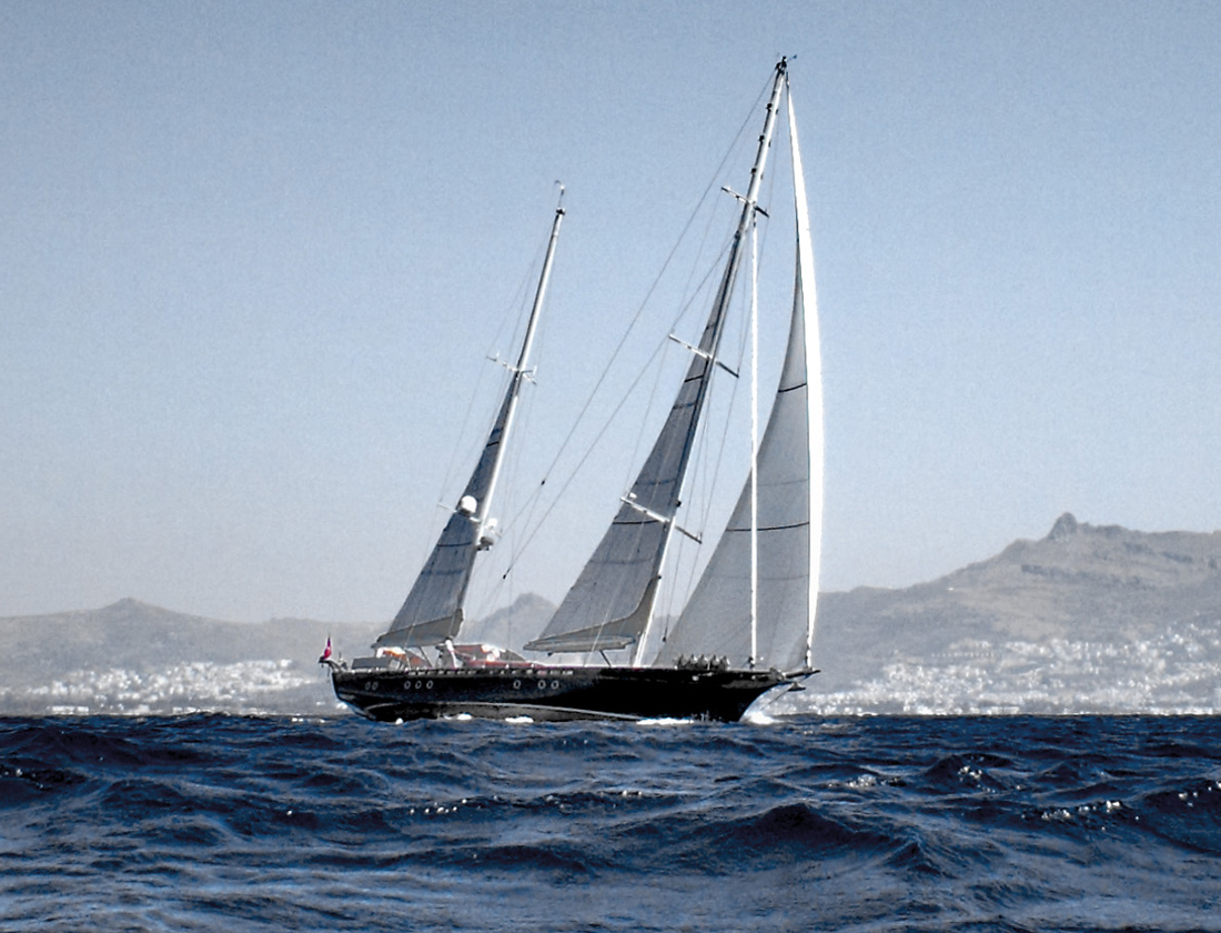 Sail yacht ILIOS -  Sailing
