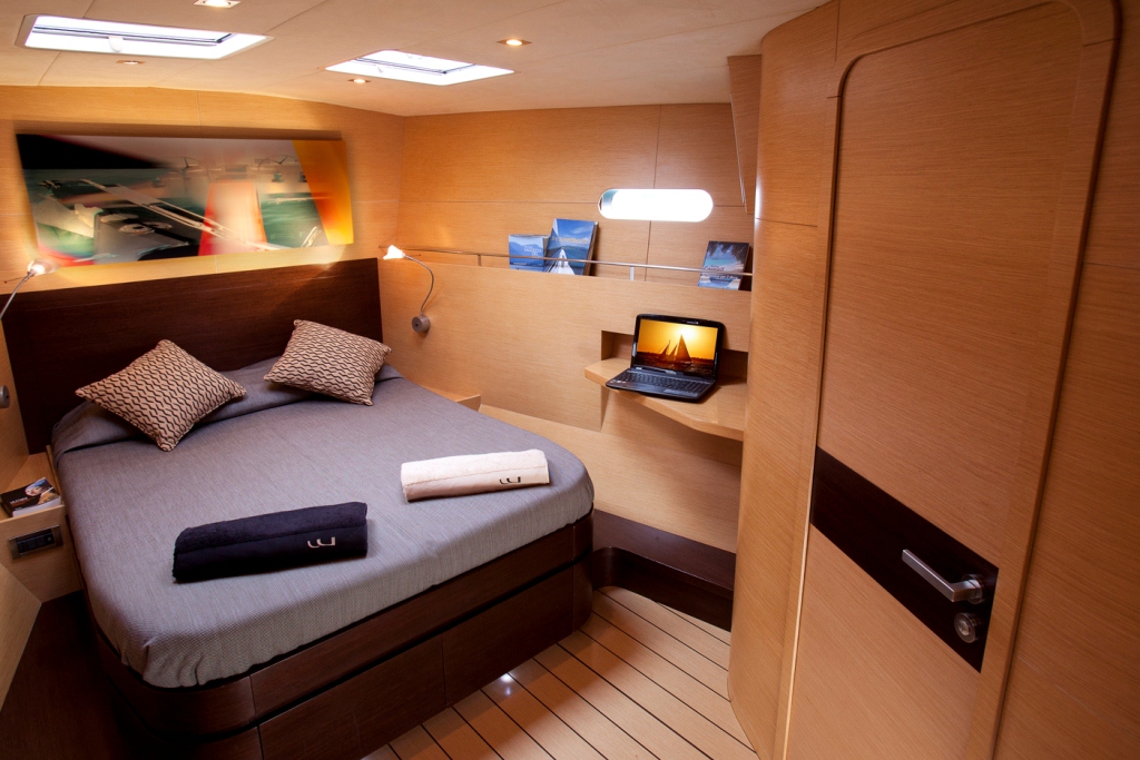 Sail yacht WIZARD -  Master Cabin