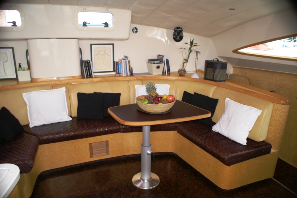 Sailing Catamaran - 42 - Interior Dining