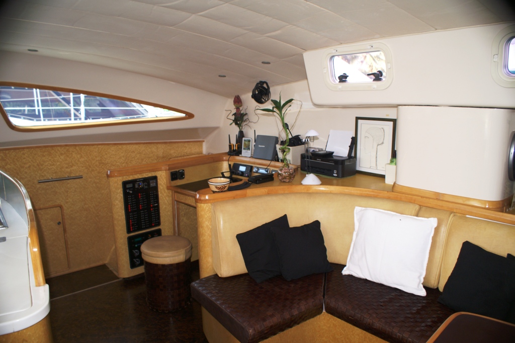 Sailing Catamaran - 42 - Salon