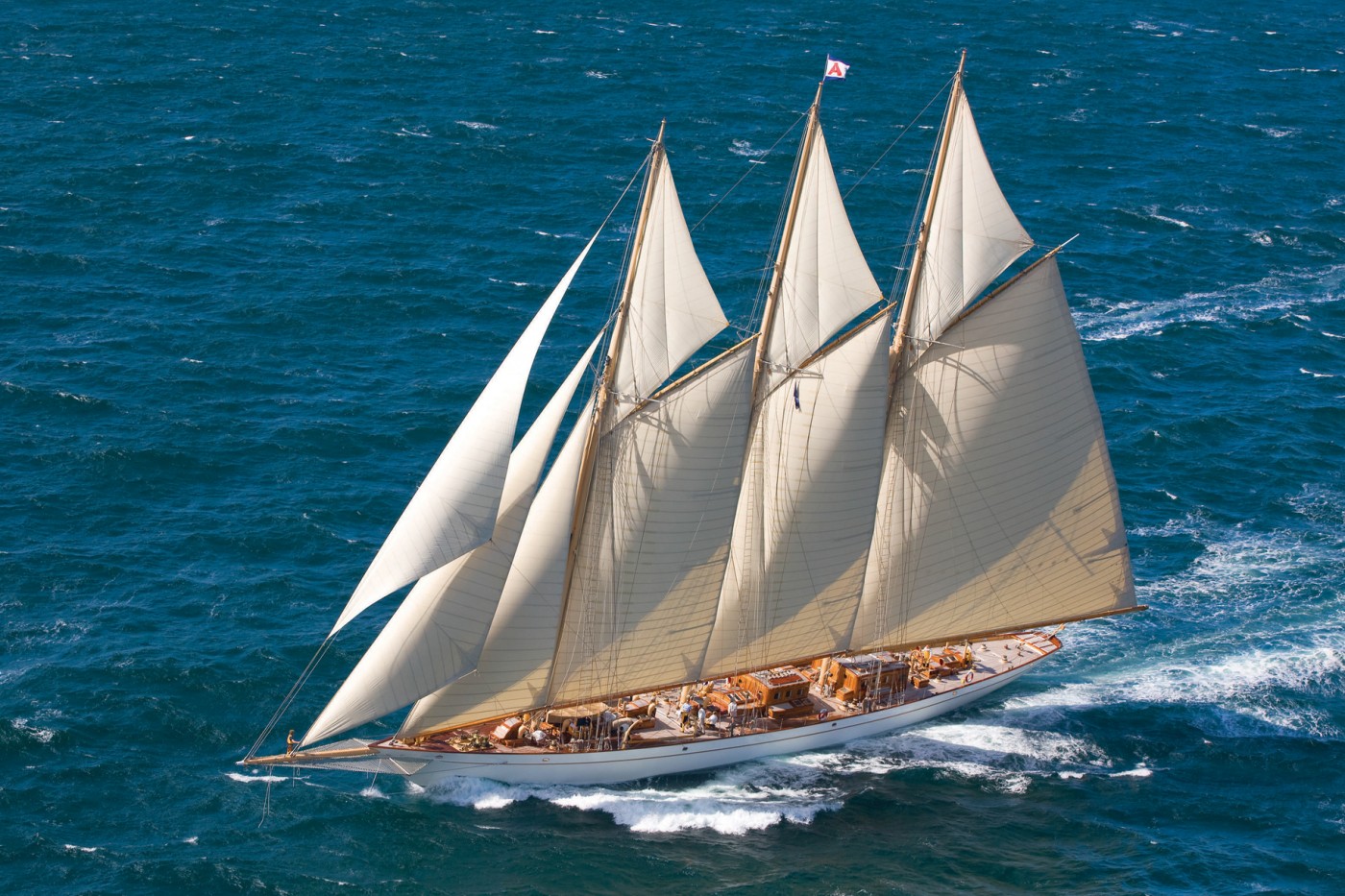 Yacht ADIX, Astilleros de Mallorca CHARTERWORLD Luxury ...