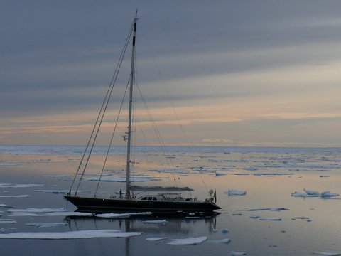 Sailing Yacht Billy Budd 2 -  Sailing in the Ice