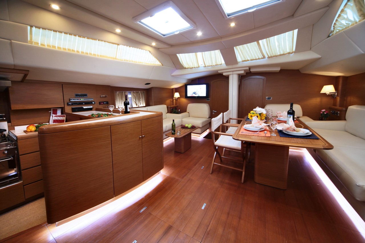 Sailing yacht SHOOTING STAR -  Salon and Galley
