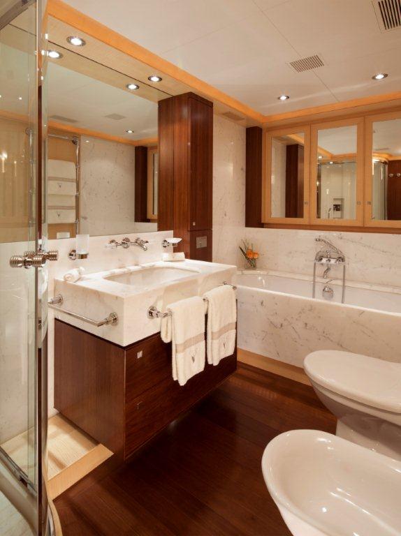 Sailing yacht VICTORIA -  Master Bathroom