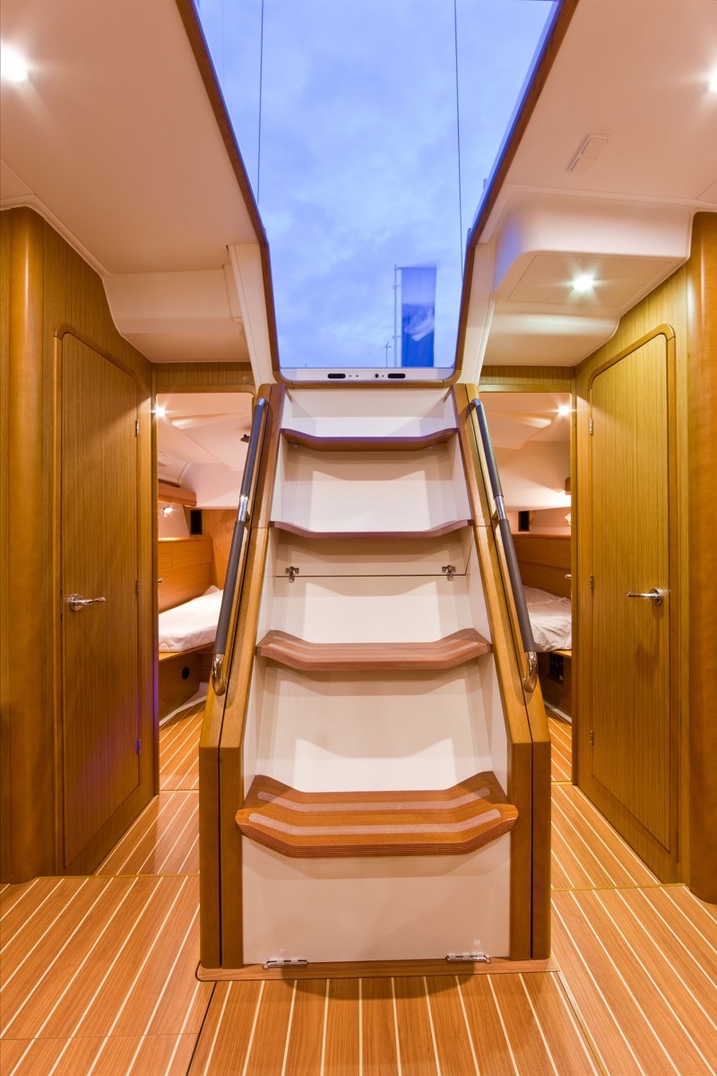 Sailing yacht ZUMA - Stairs