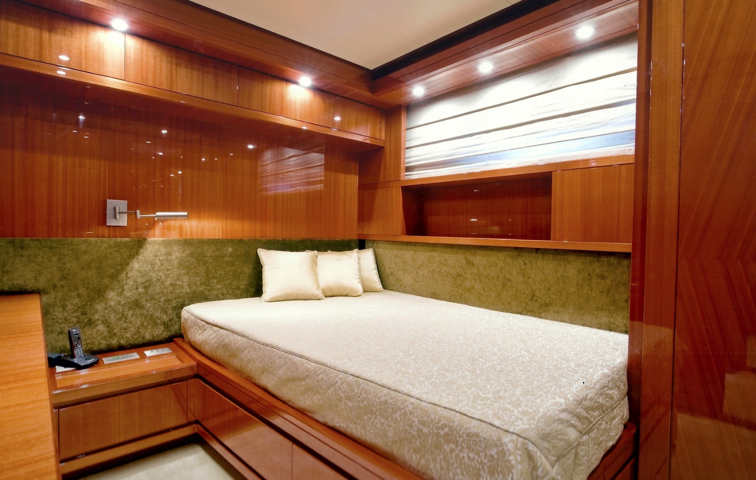 San Lorenzo Yacht GPS -  Twin Cabin with double bed