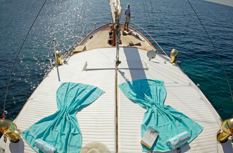 Sunabthing on motor yacht ROTA II