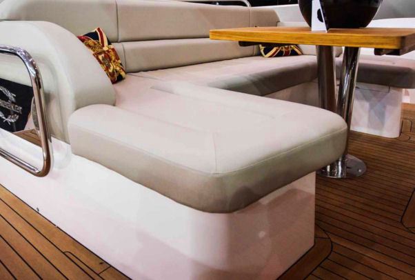 Sunseeker Yacht FAB 2 -  Aft Seating
