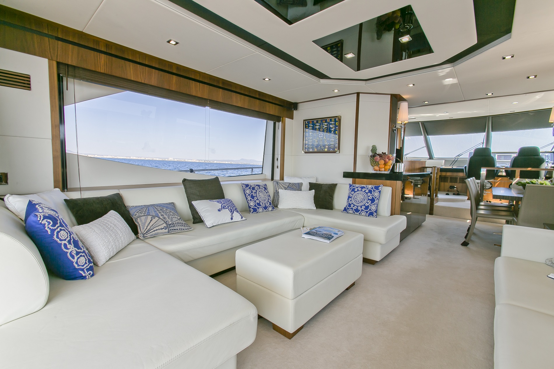 Sunseeker yacht 73M - Salon