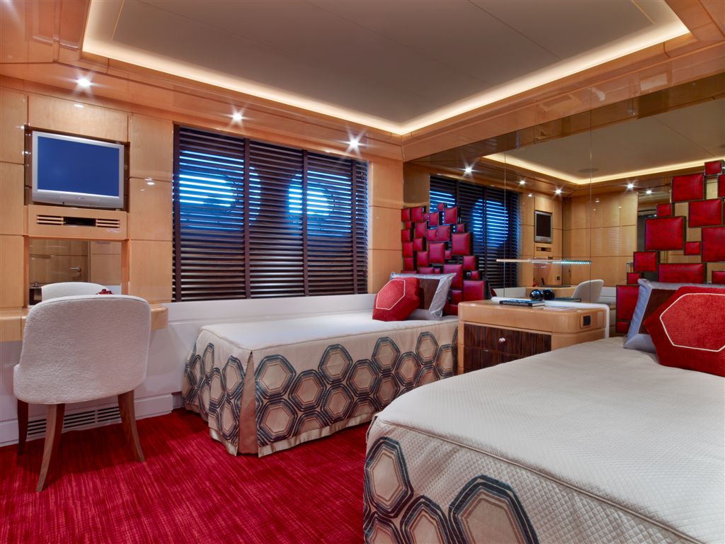 Superyacht 360 -  Guest Cabin