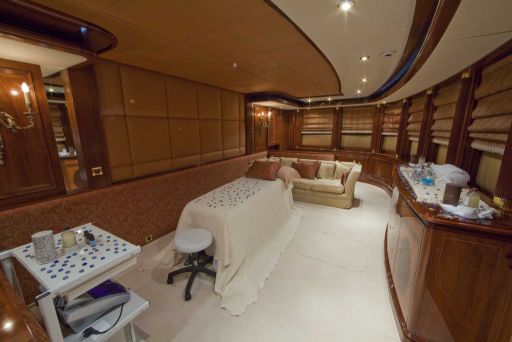 Superyacht TITANIA -  Massage Room