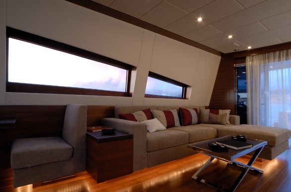 Yacht ALEON -  Salon Seating