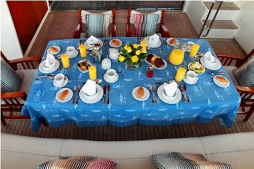 Yacht AMON -  Aft Deck Al Fresco Dining