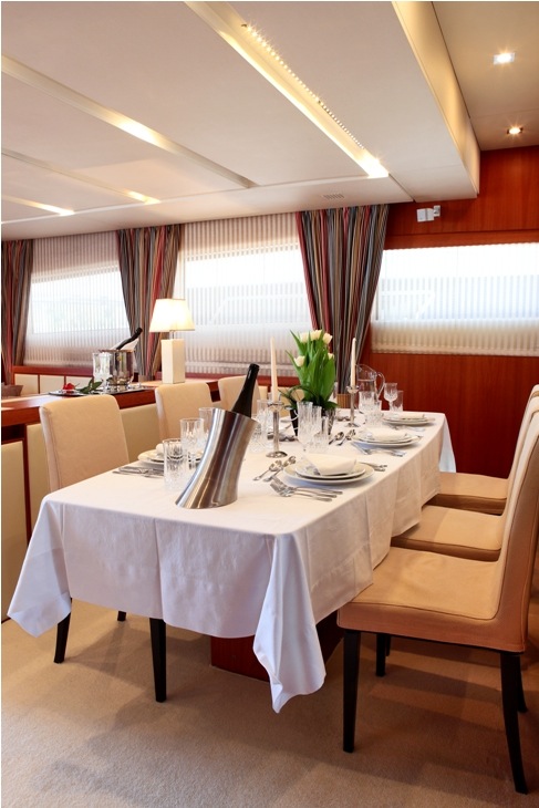 Yacht AMON -  Formal Dining