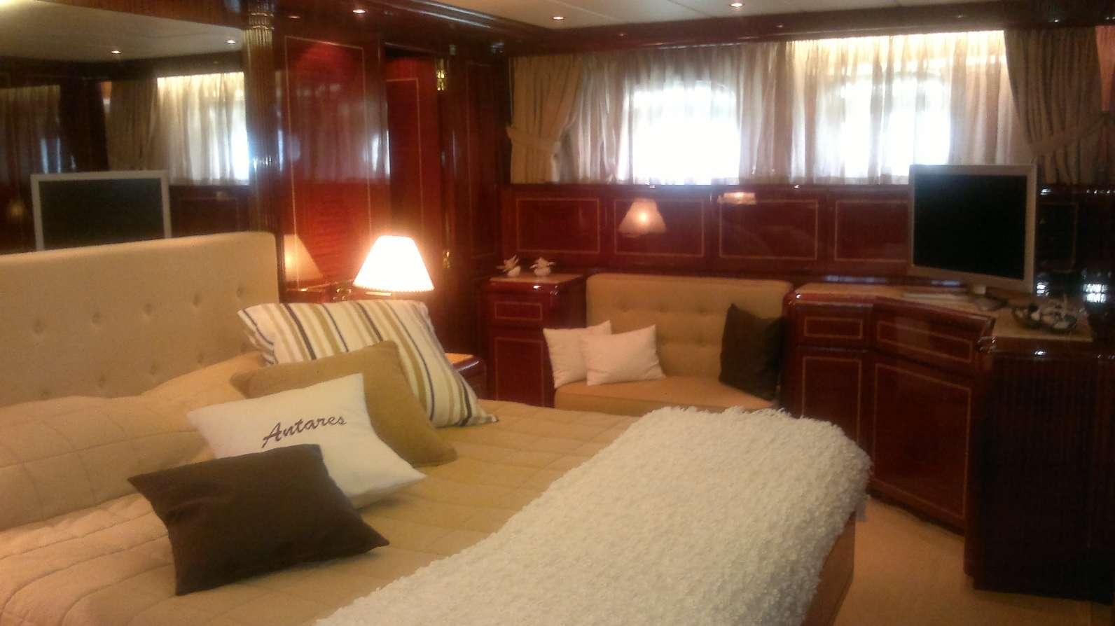 Yacht ANTARES K -  Master Cabin