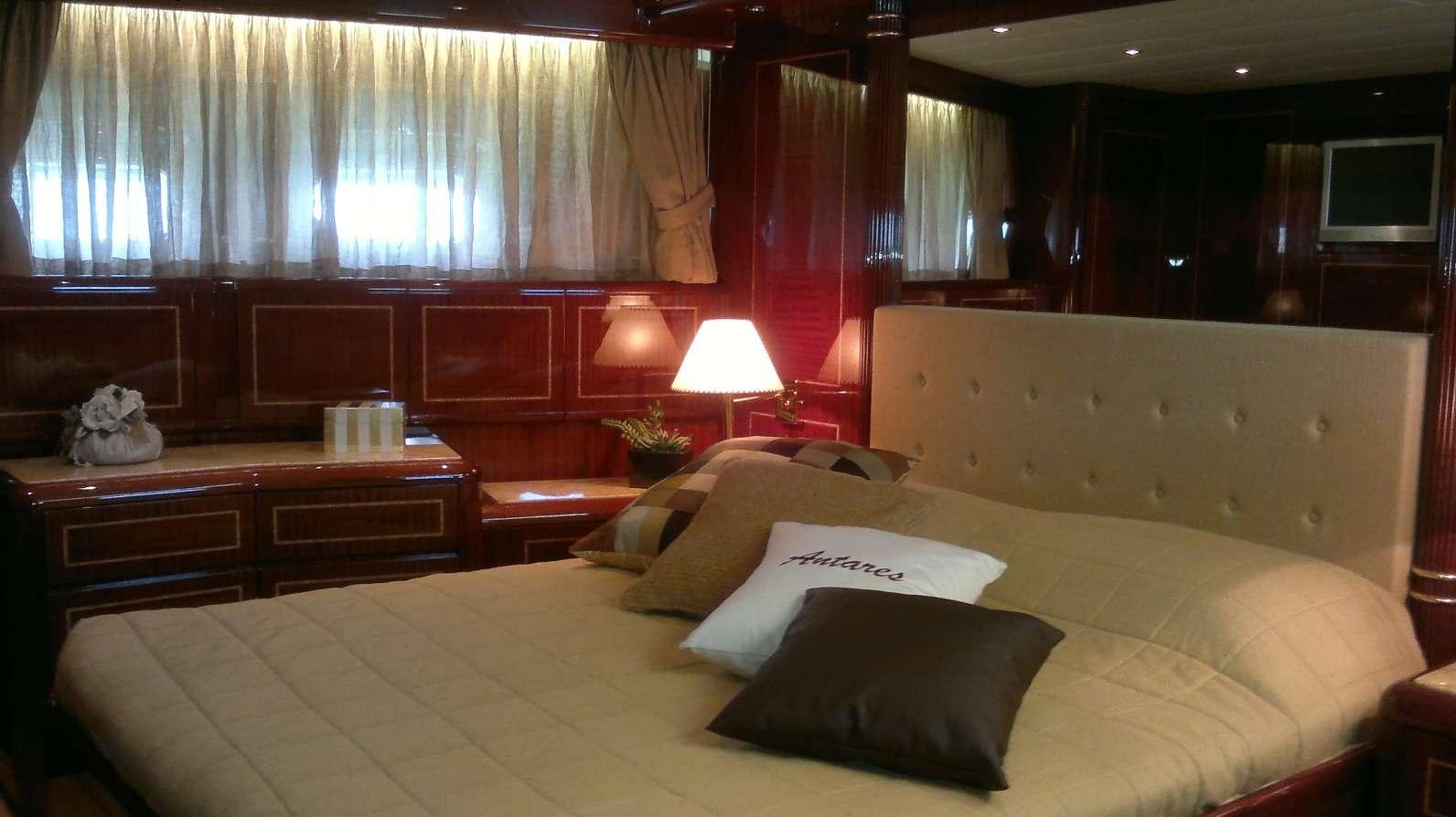Yacht ANTARES K -  VIP Cabin