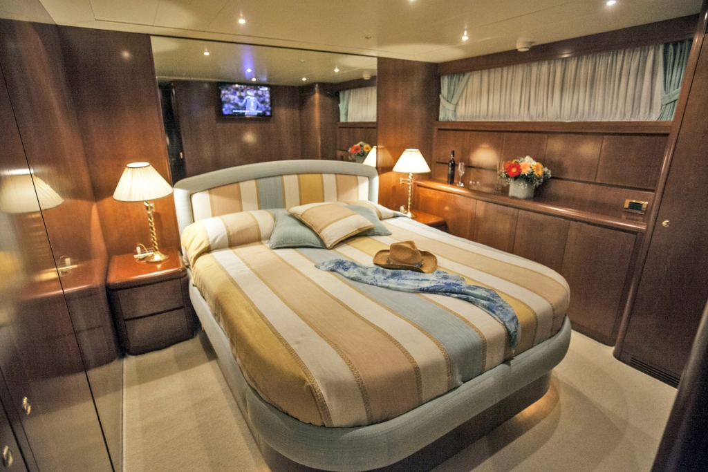 Yacht APANEMIA - VIP Cabin