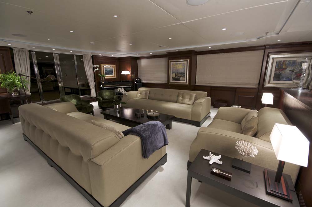 Yacht AZTECA II -  Main Salon Seating