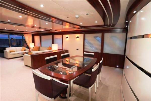 Yacht BLUE SAPPHIRE -  Formal Dining