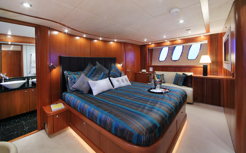 Yacht CHAMPNEYS -  Master Cabin