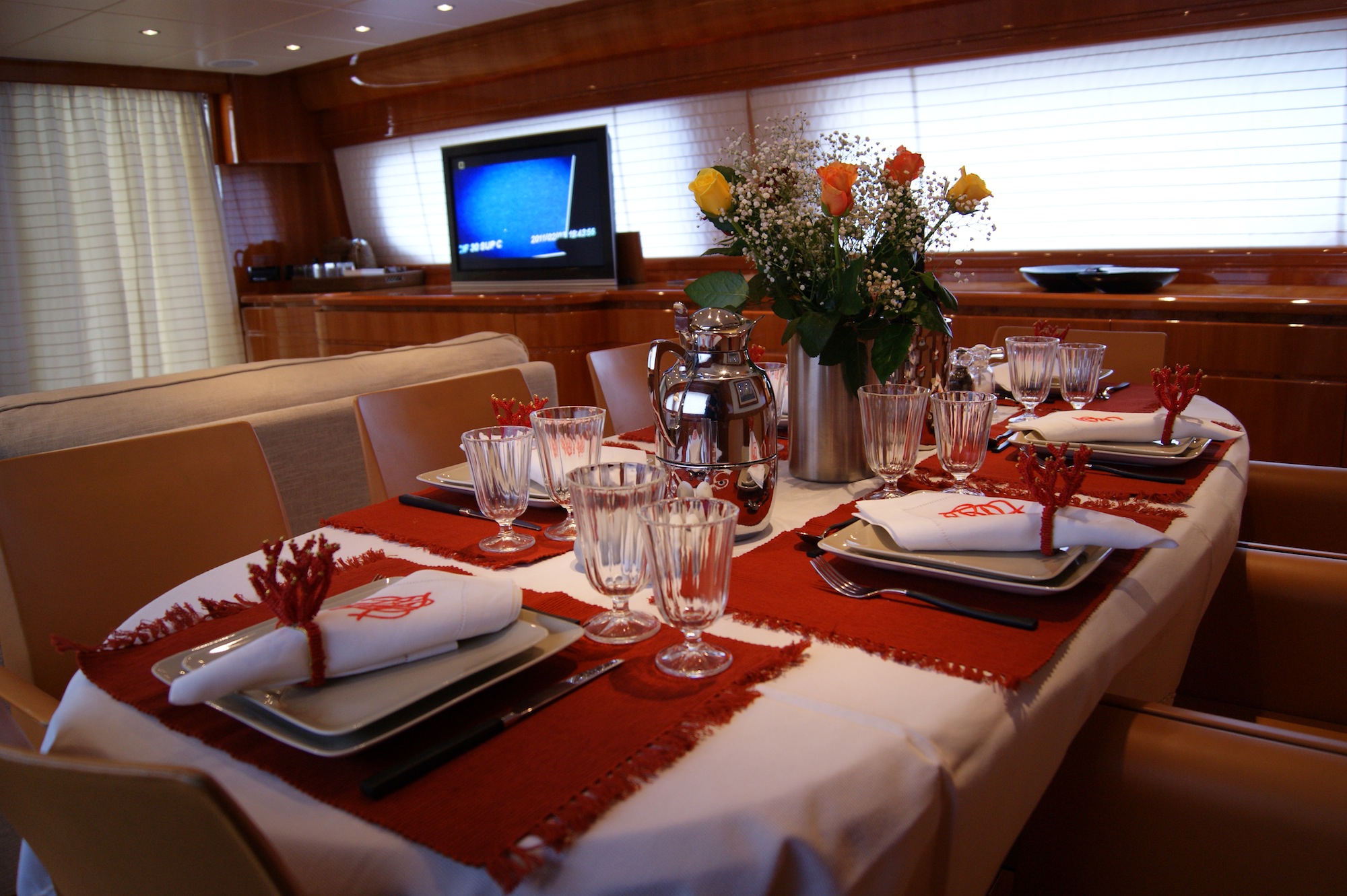 Yacht DILIAS -  Formal Dining