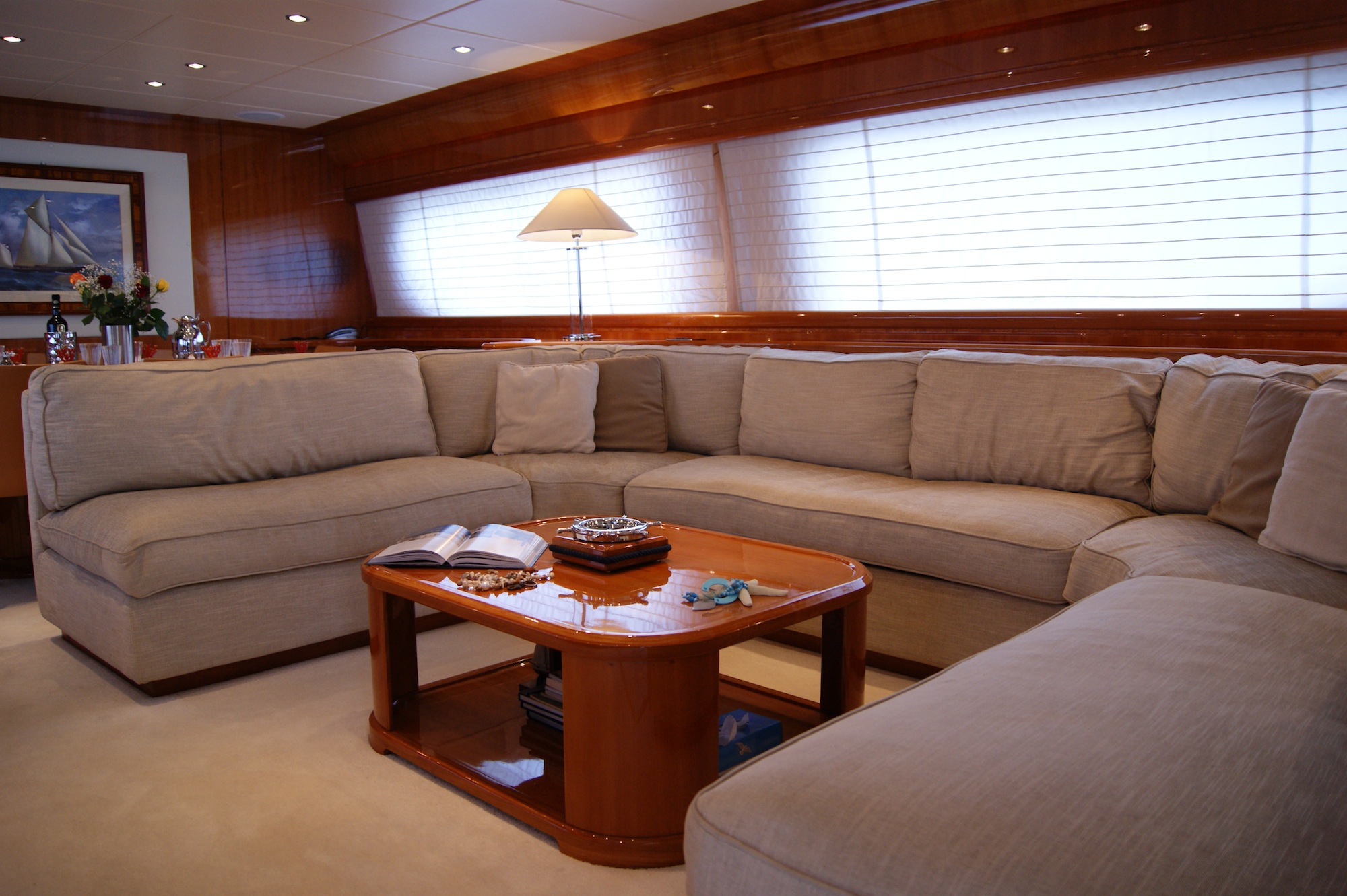 Yacht DILIAS -  Salon Seating