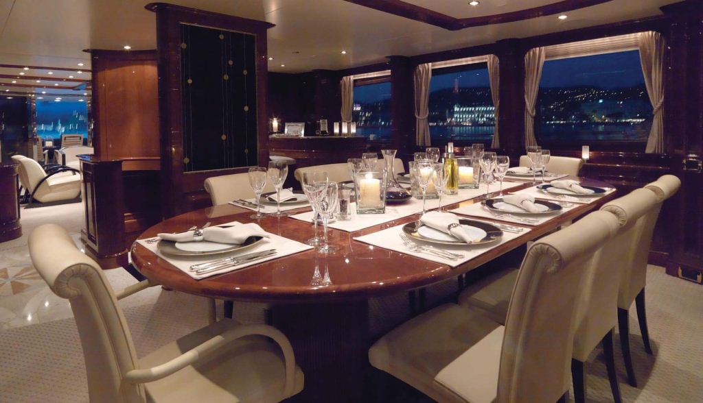 Yacht ENCHANTRESS -  Formal Dining