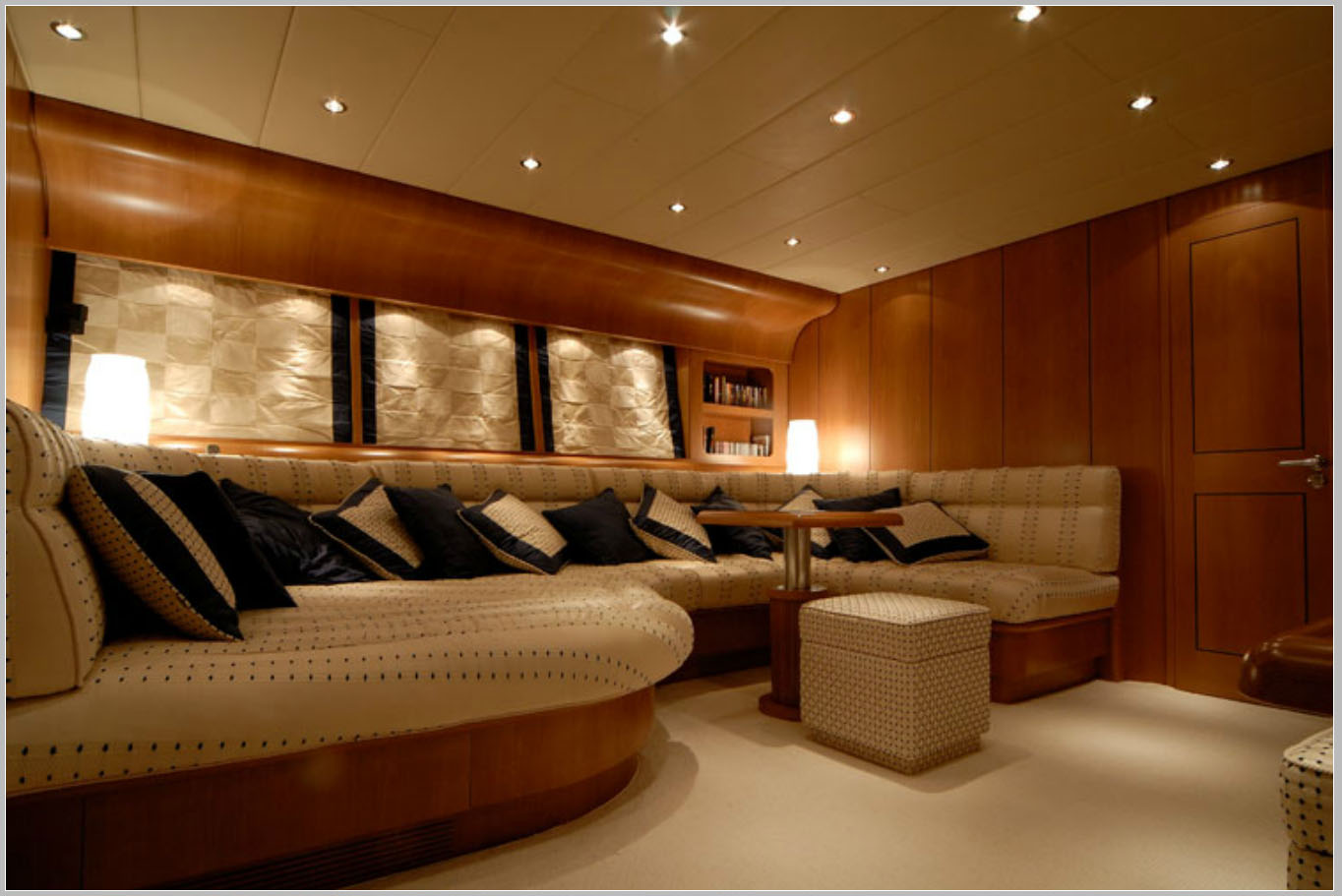 Yacht GREMAT -  Lower Salon