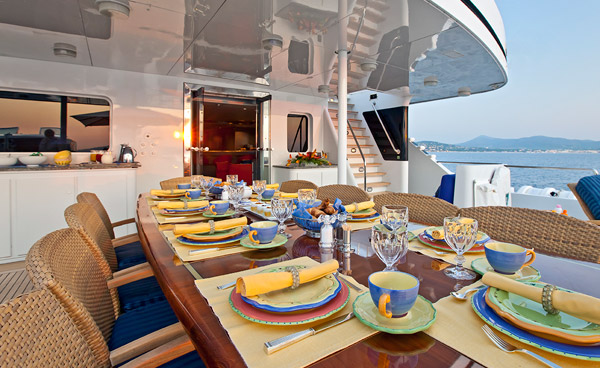 Yacht ISLANDER -  Upper Deck Dining