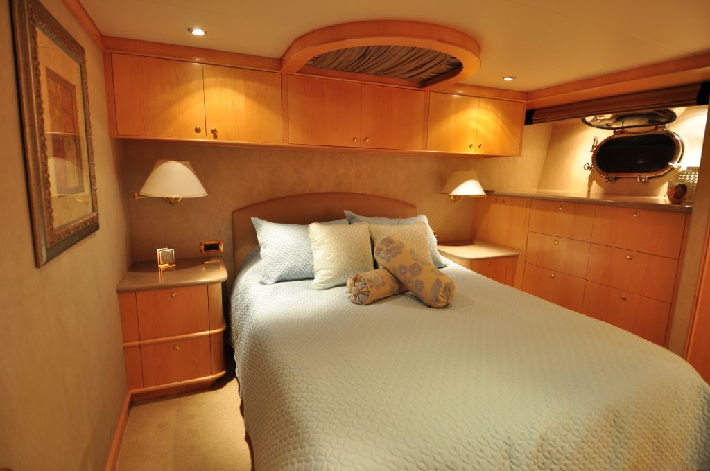Yacht LADY DIANE II -  Guest Cabin
