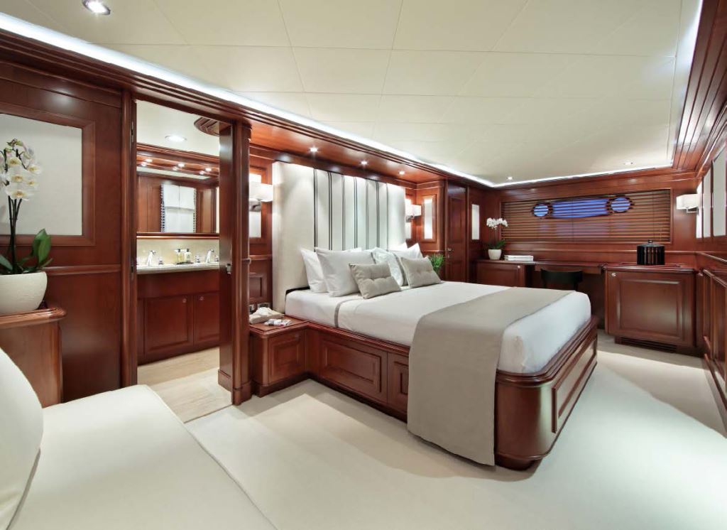 Yacht LADY SOUL -  Master Cabin