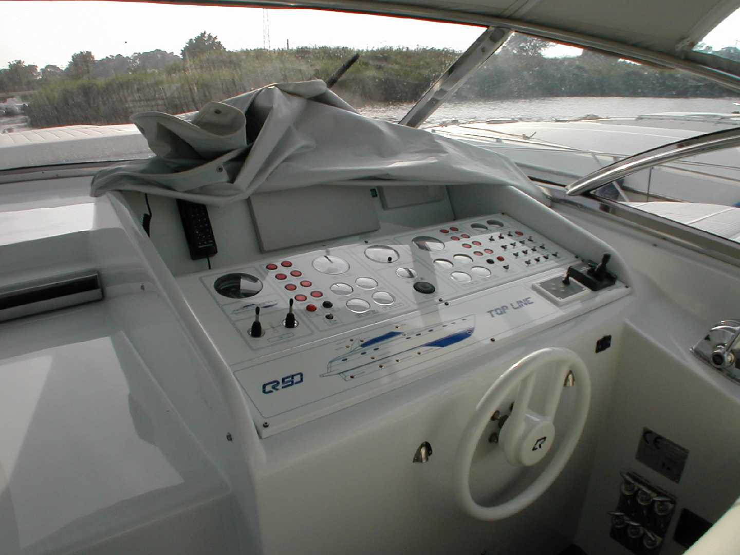 Yacht MERLINO - Helm