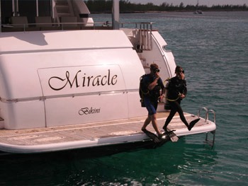 Yacht MIRACLE - Swim Platform Diving
