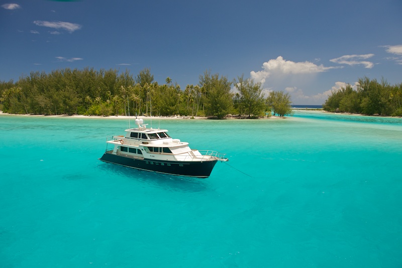 Yacht MISS KULANI -  Chartering in Tahiti