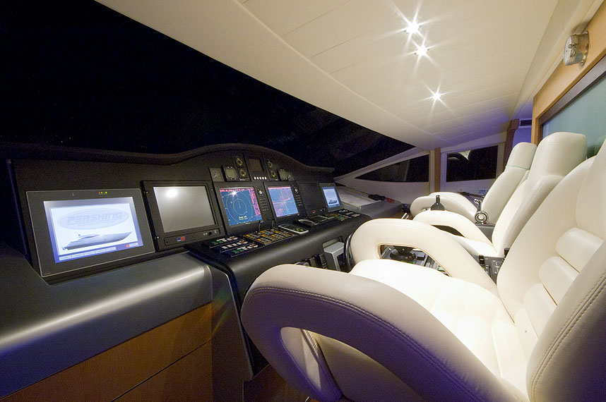 Yacht MISTRAL 55 -  Helm