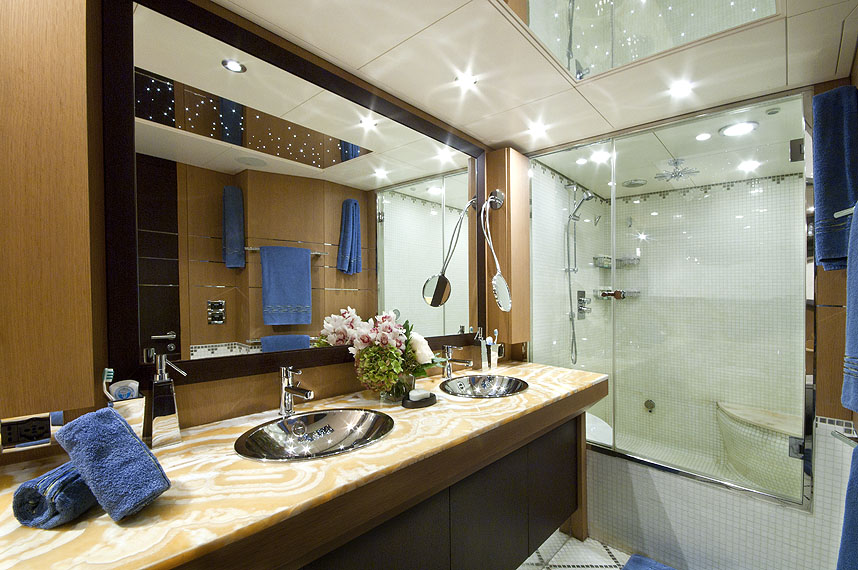 Yacht MISTRAL 55 -  Master Cabin Ensuite and Steam room