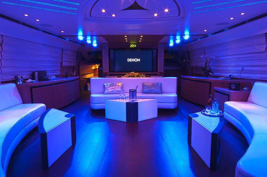 Yacht MISTRAL 55 -  Salon Nightclub