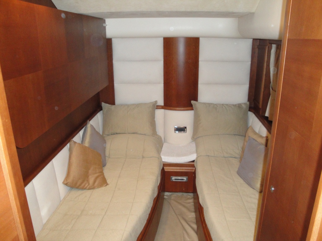 Yacht Mi Champion -  Twin Cabin View 2